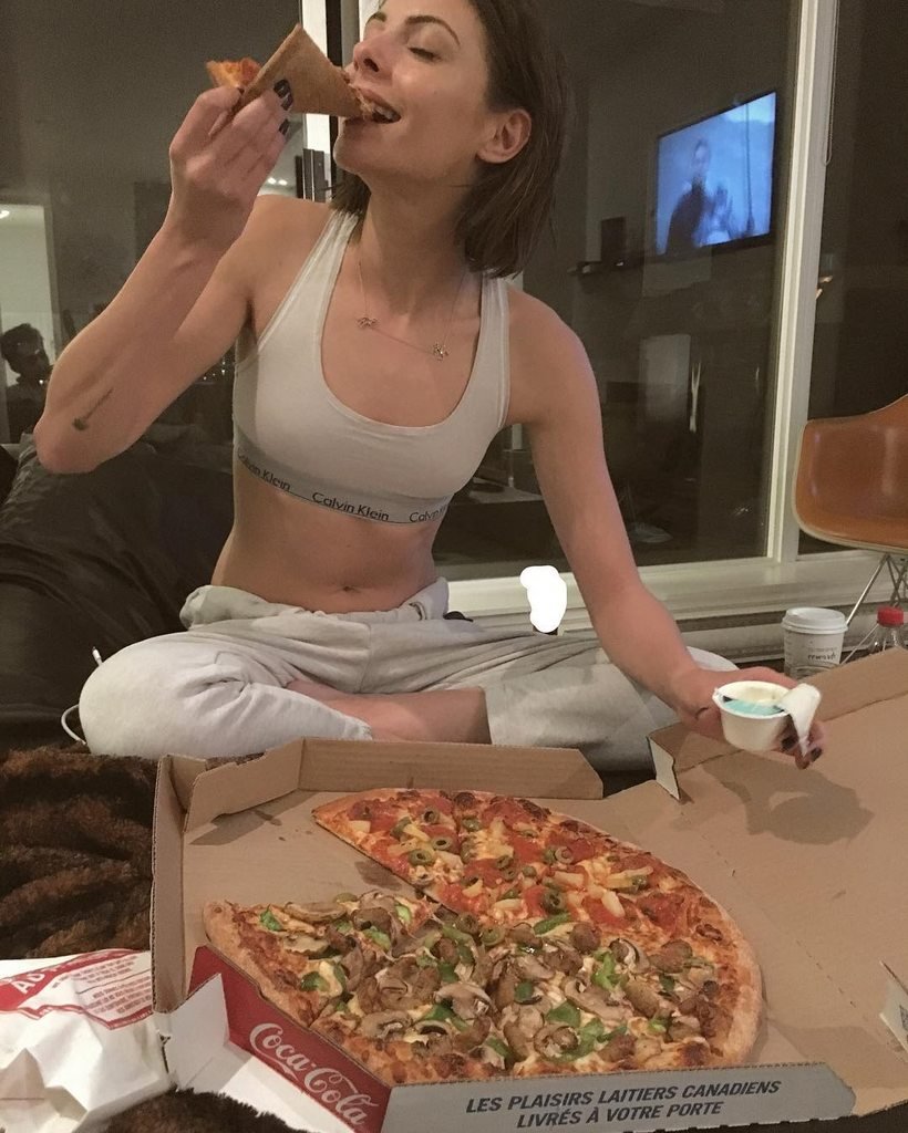 Willa Holland stolen