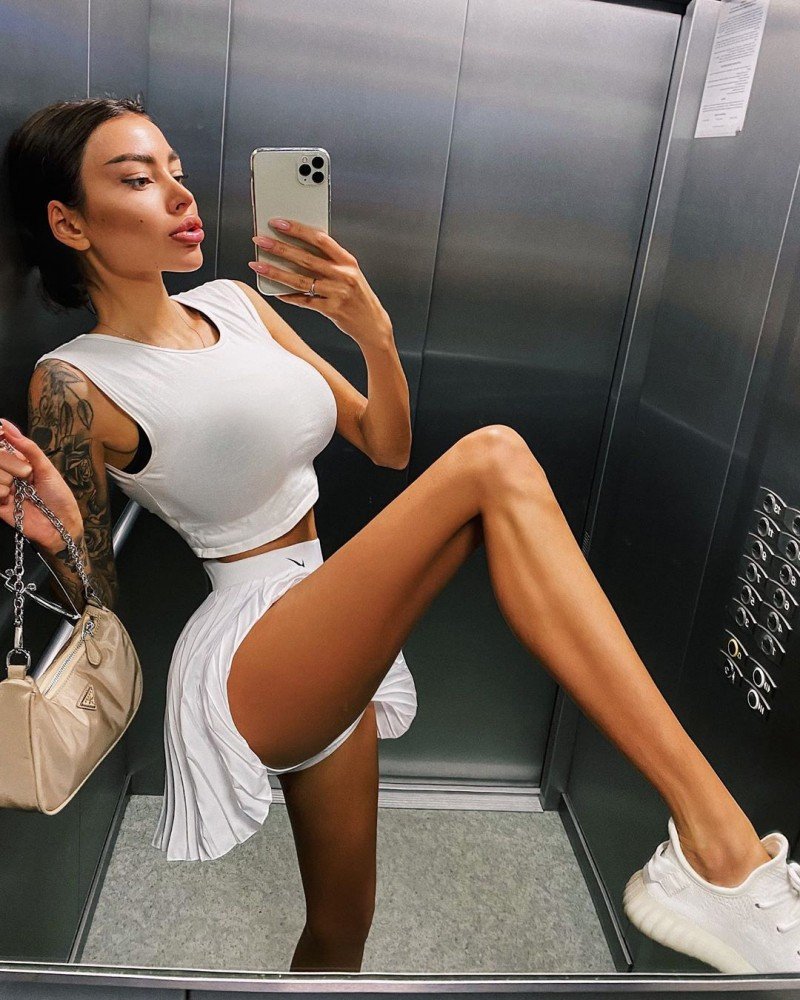 Alena Shishkova in the gym