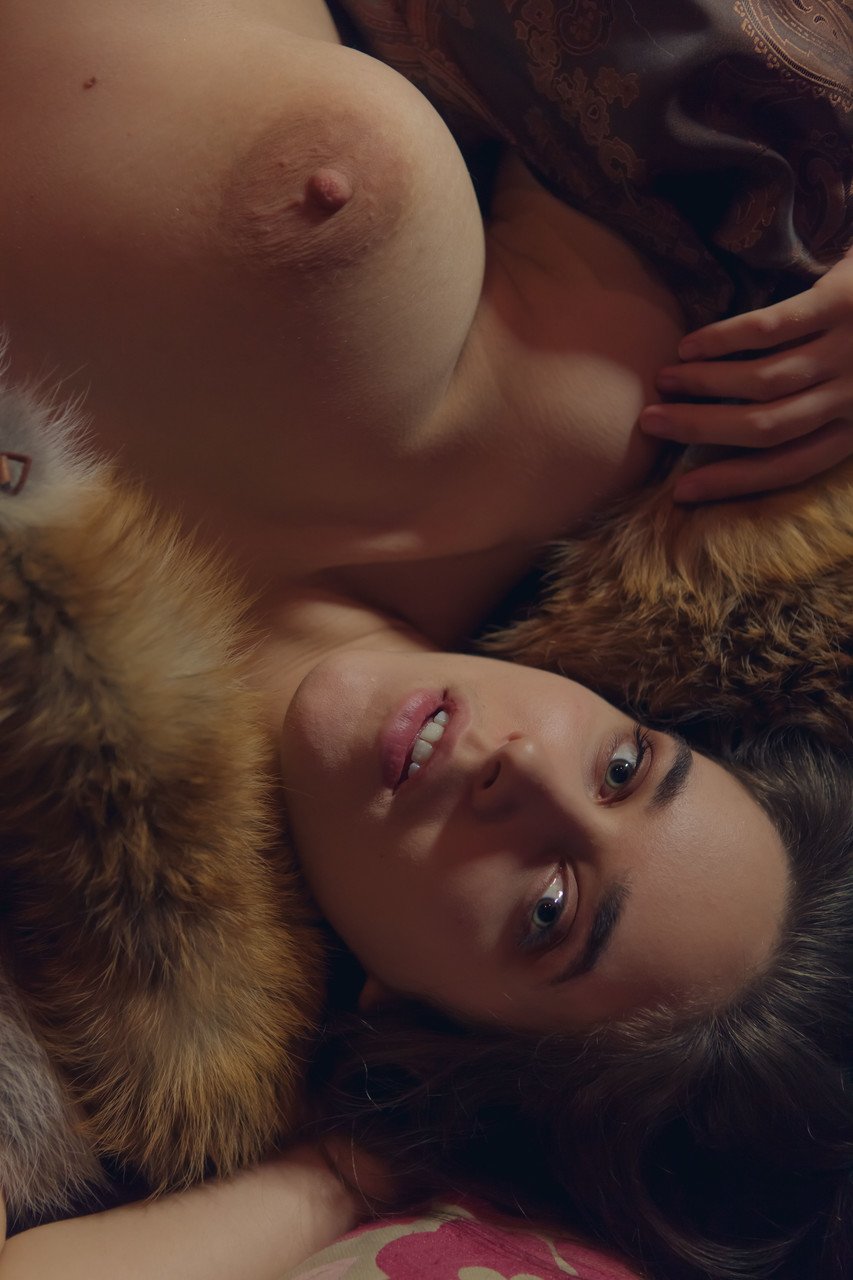 The Life Erotic Babe Emily J Masturbating