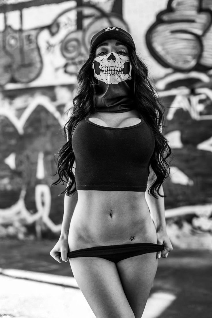 Top UnderBoob