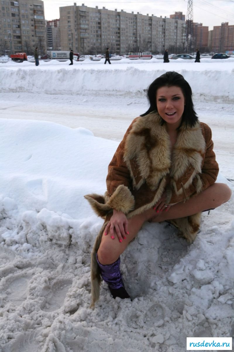 Exhibitionist in winter
