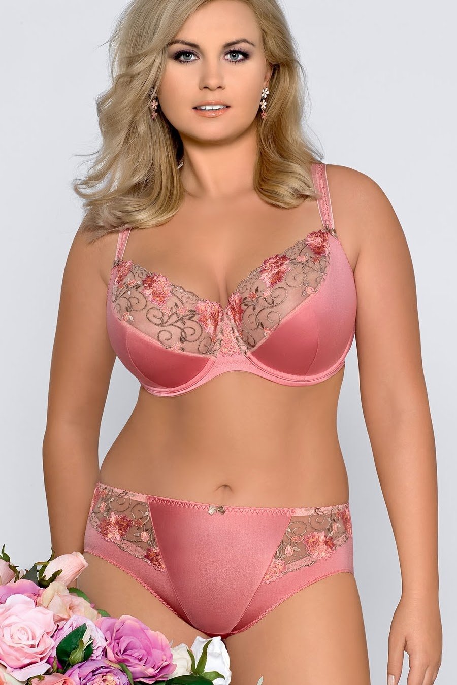 Ines Kudna in Lingerie Chris Line