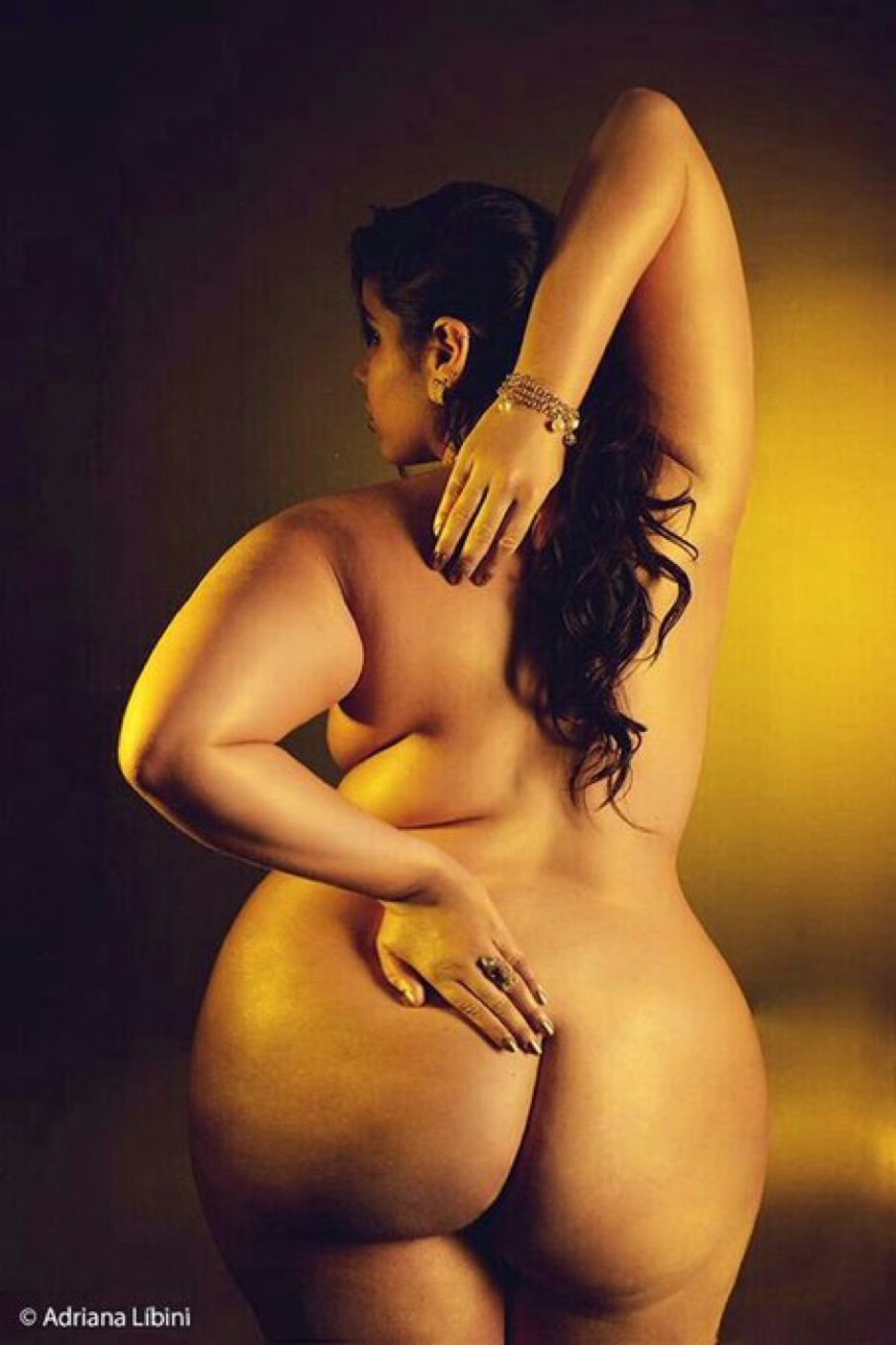 Model plus saz london Andrews