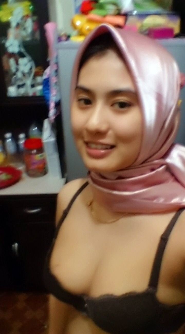 Jilboobs Bugil
