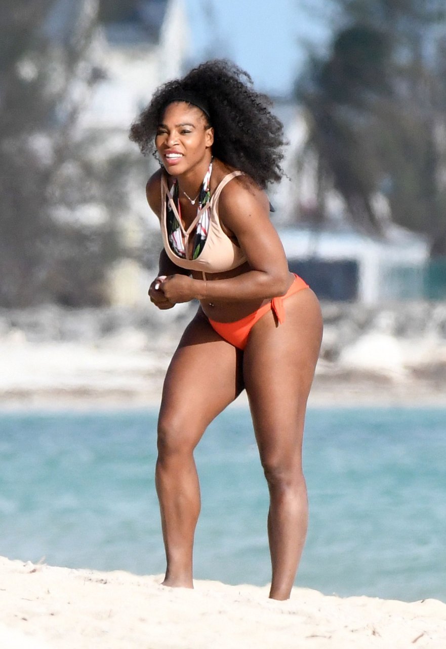 Vinus Williams without panties
