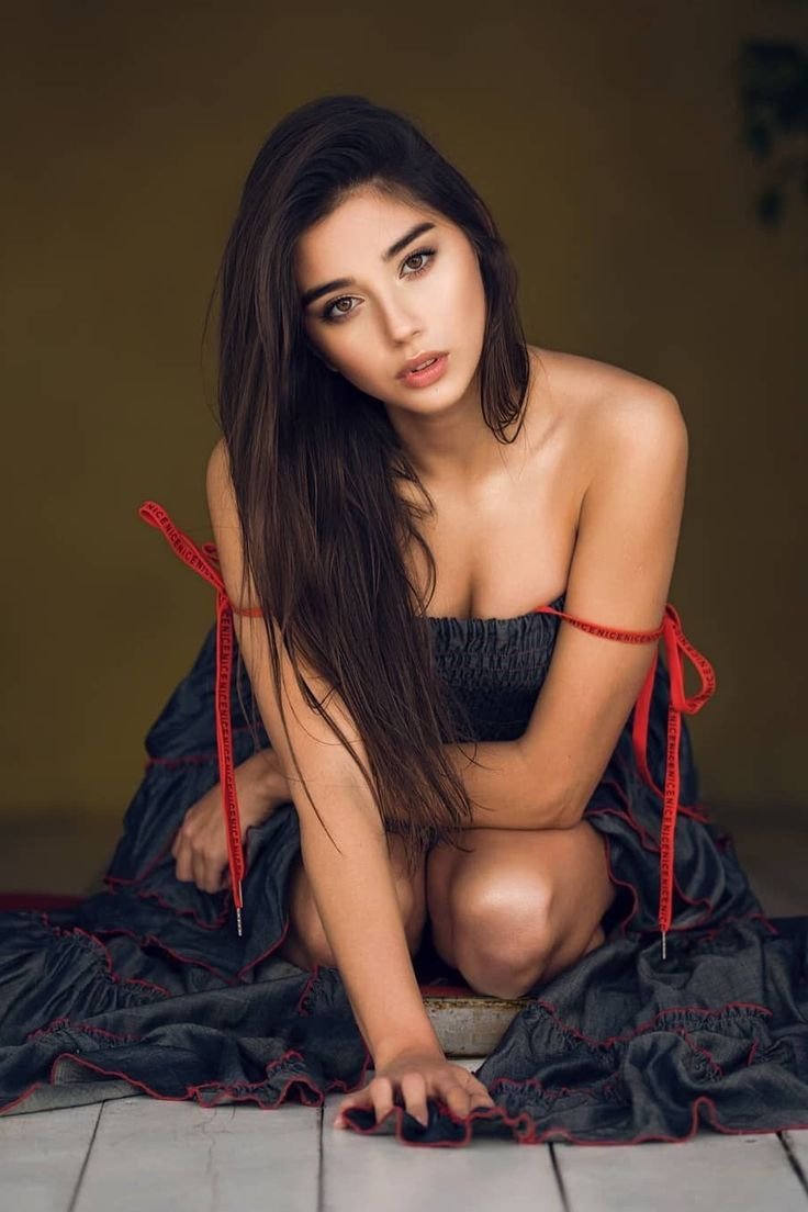 Maya Salvador Naked photo