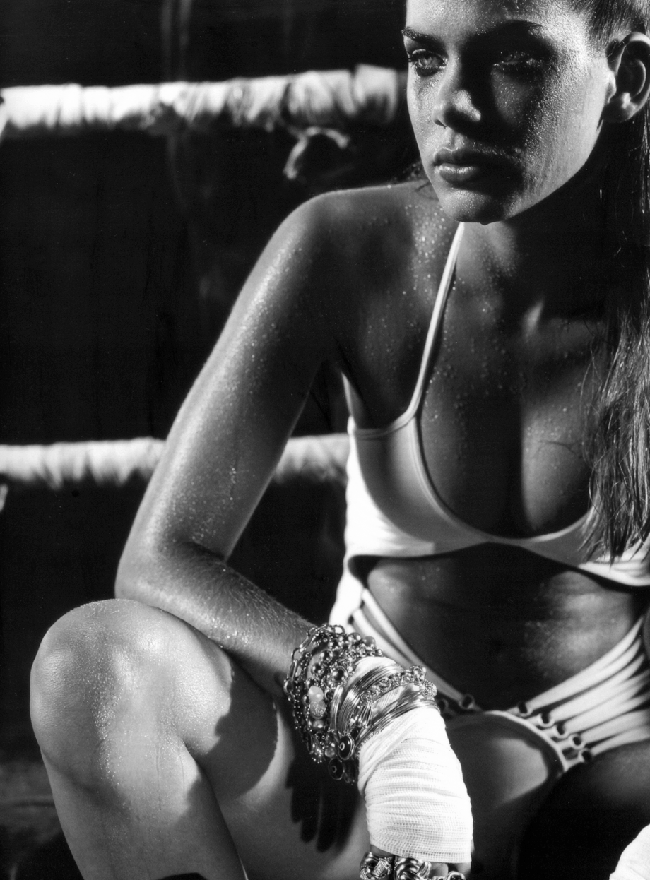Women's boxing topless retro