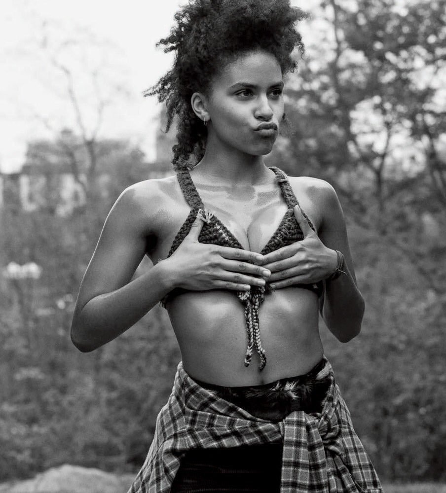 Zazi Bitz is hot
