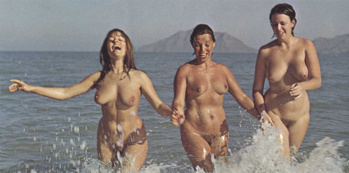 https://boombo.biz/en/nude/uploads/posts/2023-01/1675003006_boombo-biz-p-vintage-nude-beach-erotika-70.jpg