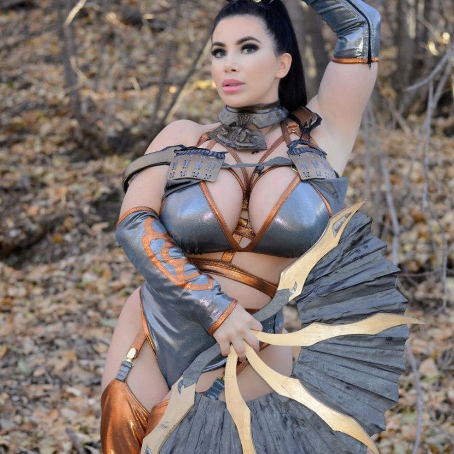 Korina Kova Cosplay