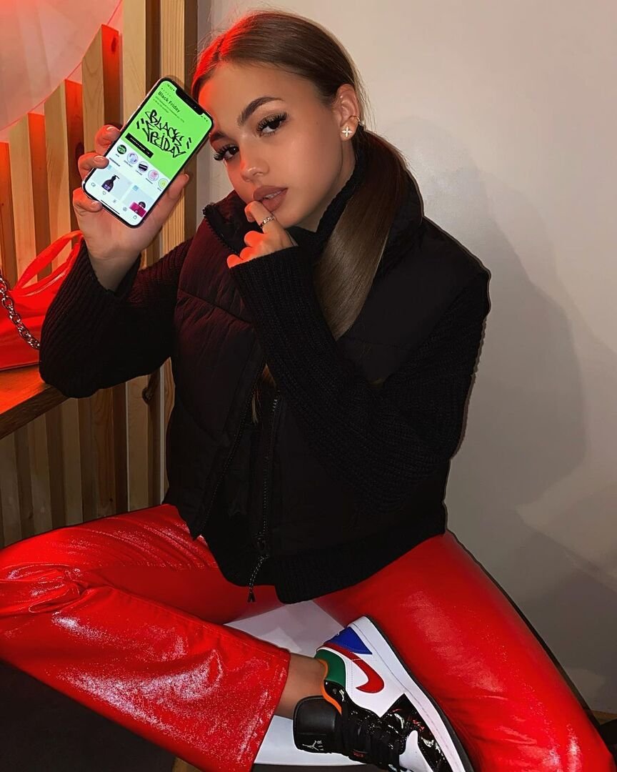Valya karna.val plums