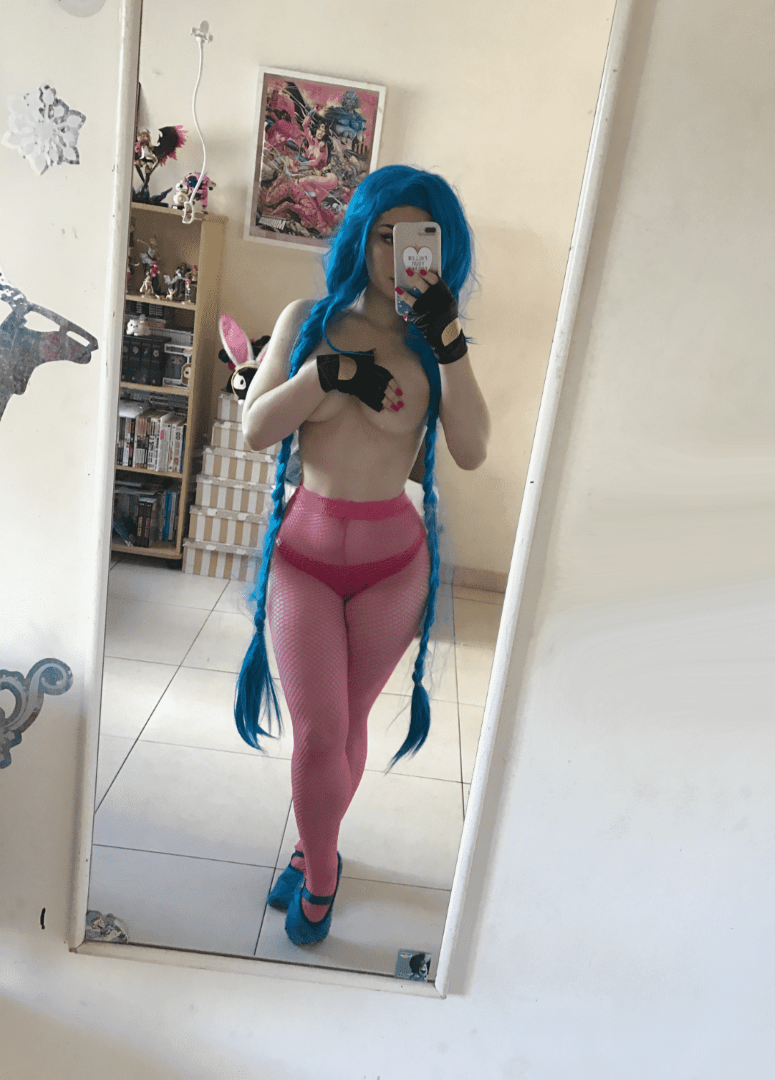 Maria Fernanda Cosplayer drain