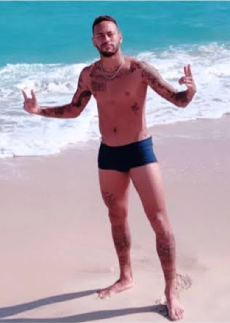 Neymar torso 2010