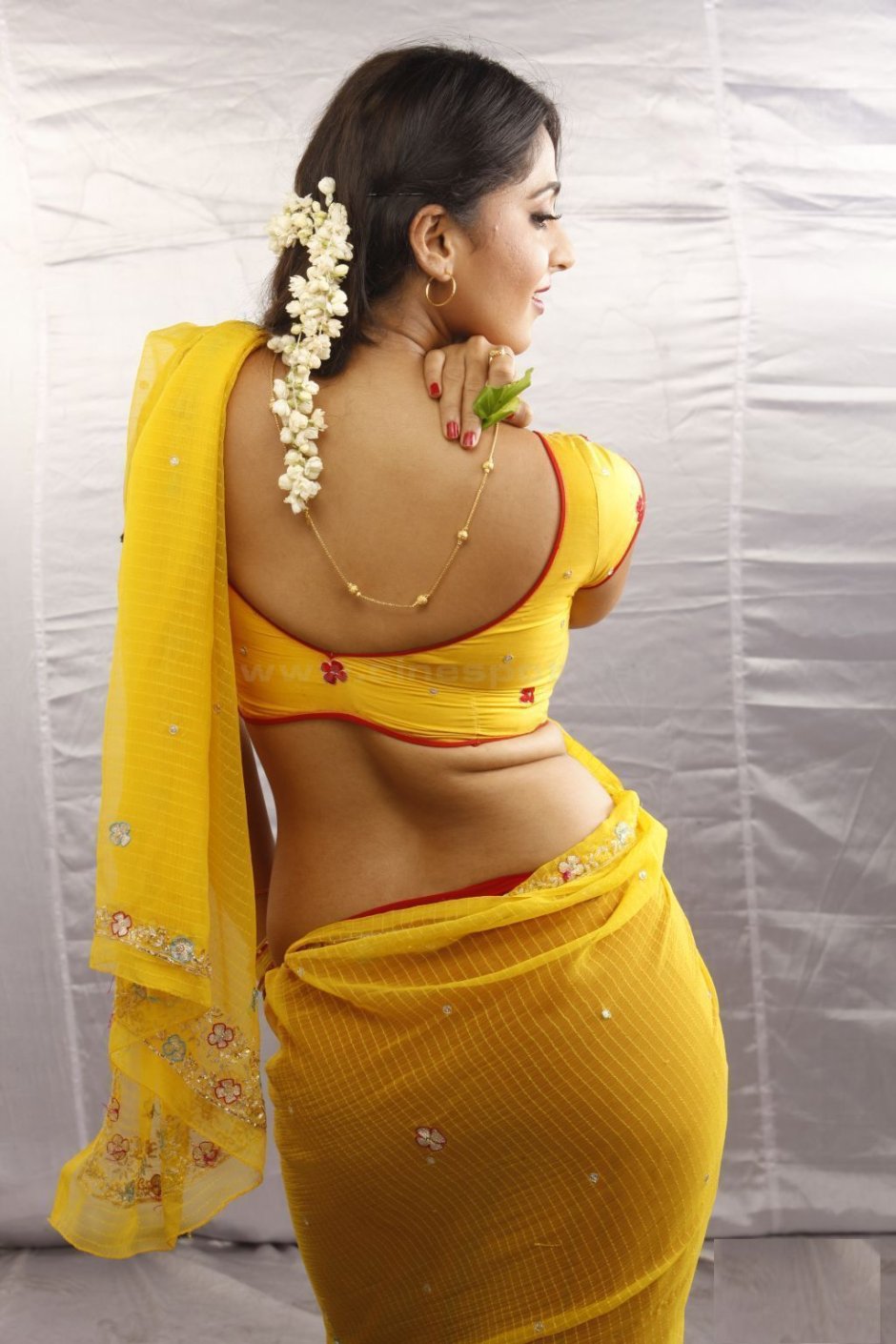 Naked Tamil women