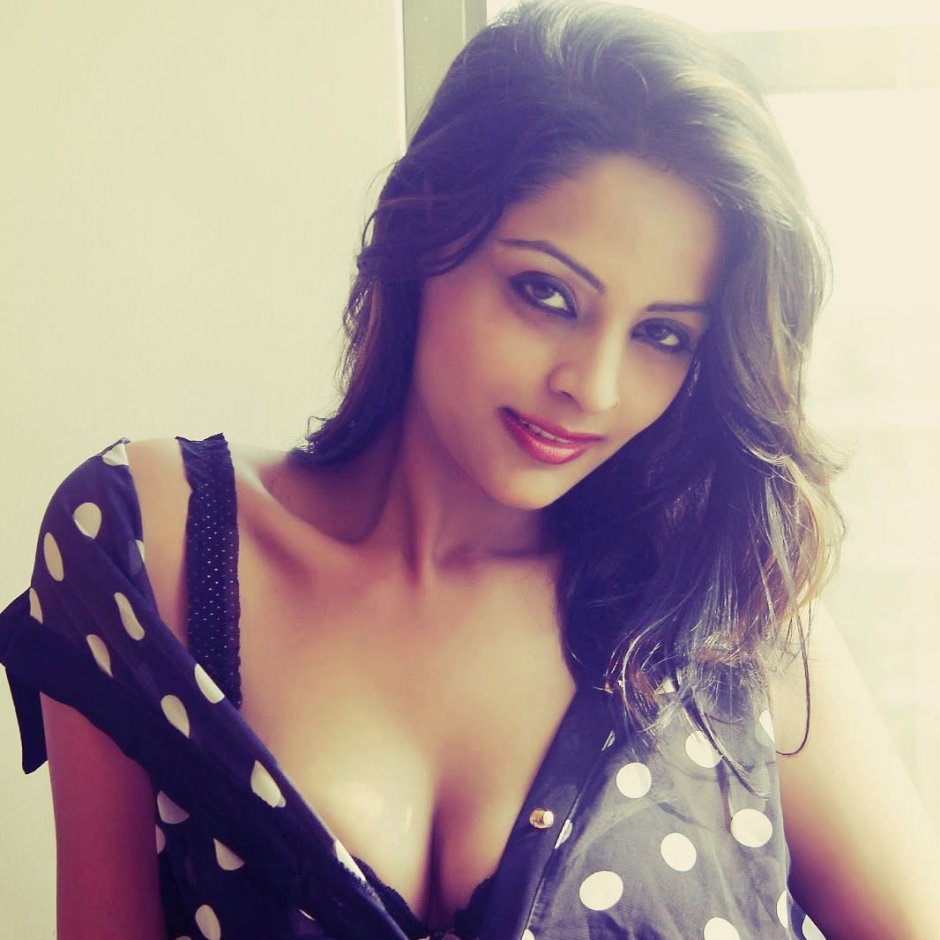 Tamanna Bhatia Hot