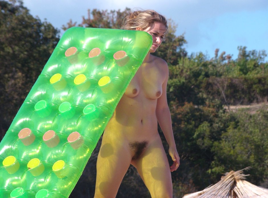 NATURISTENCAMPING MET BUTENZWEMBAD Naturistencamping Flevo-Natuur