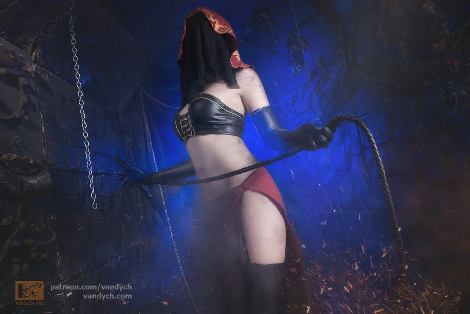 Desert sorceress Dark Souls 2 cosplay