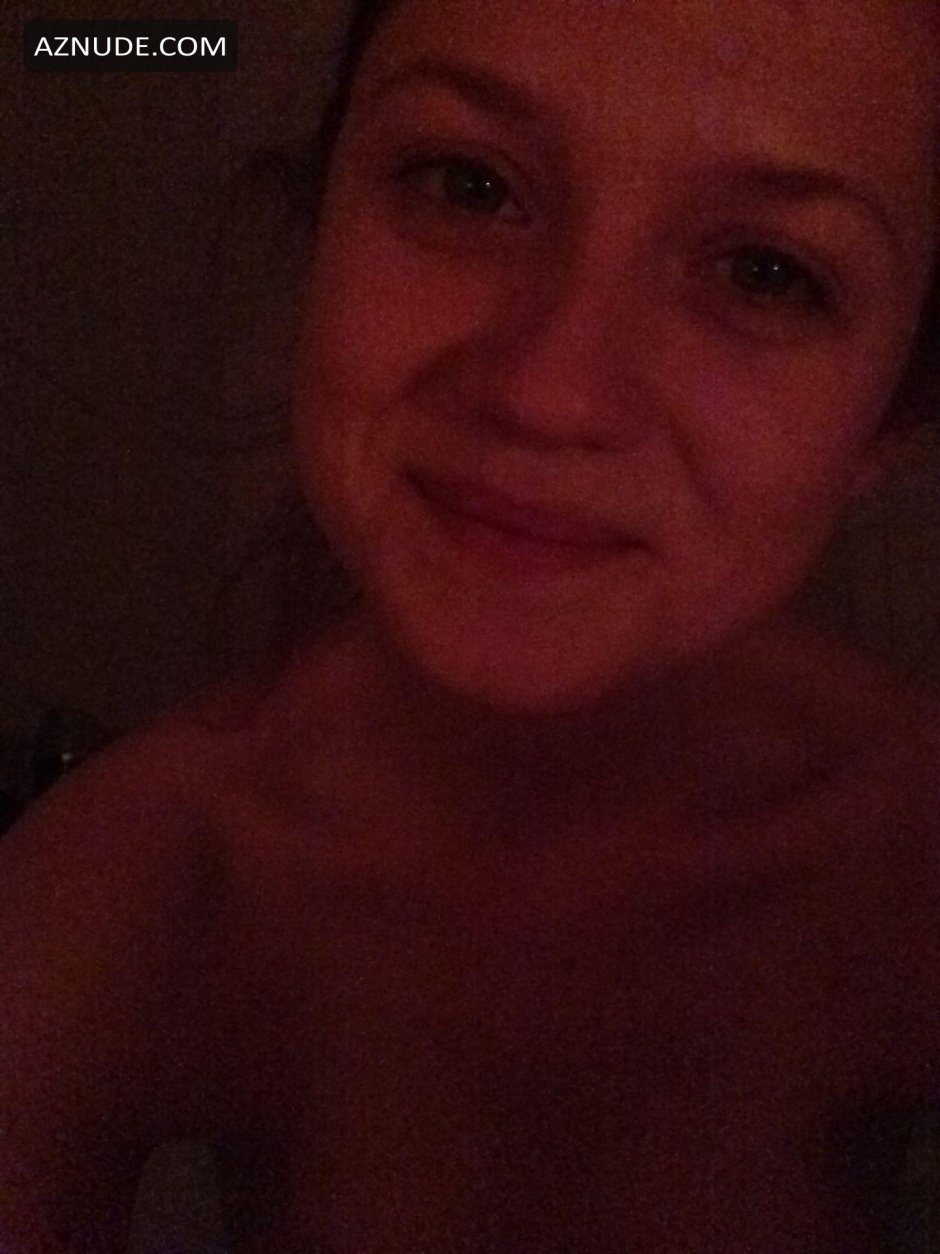 Bonnie Wright Naked merged