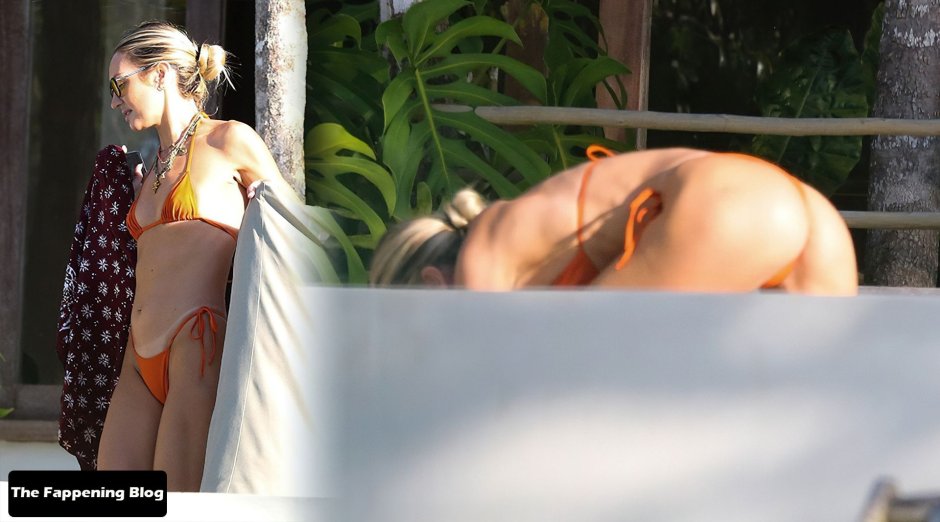 Candice Swuinfol Toples