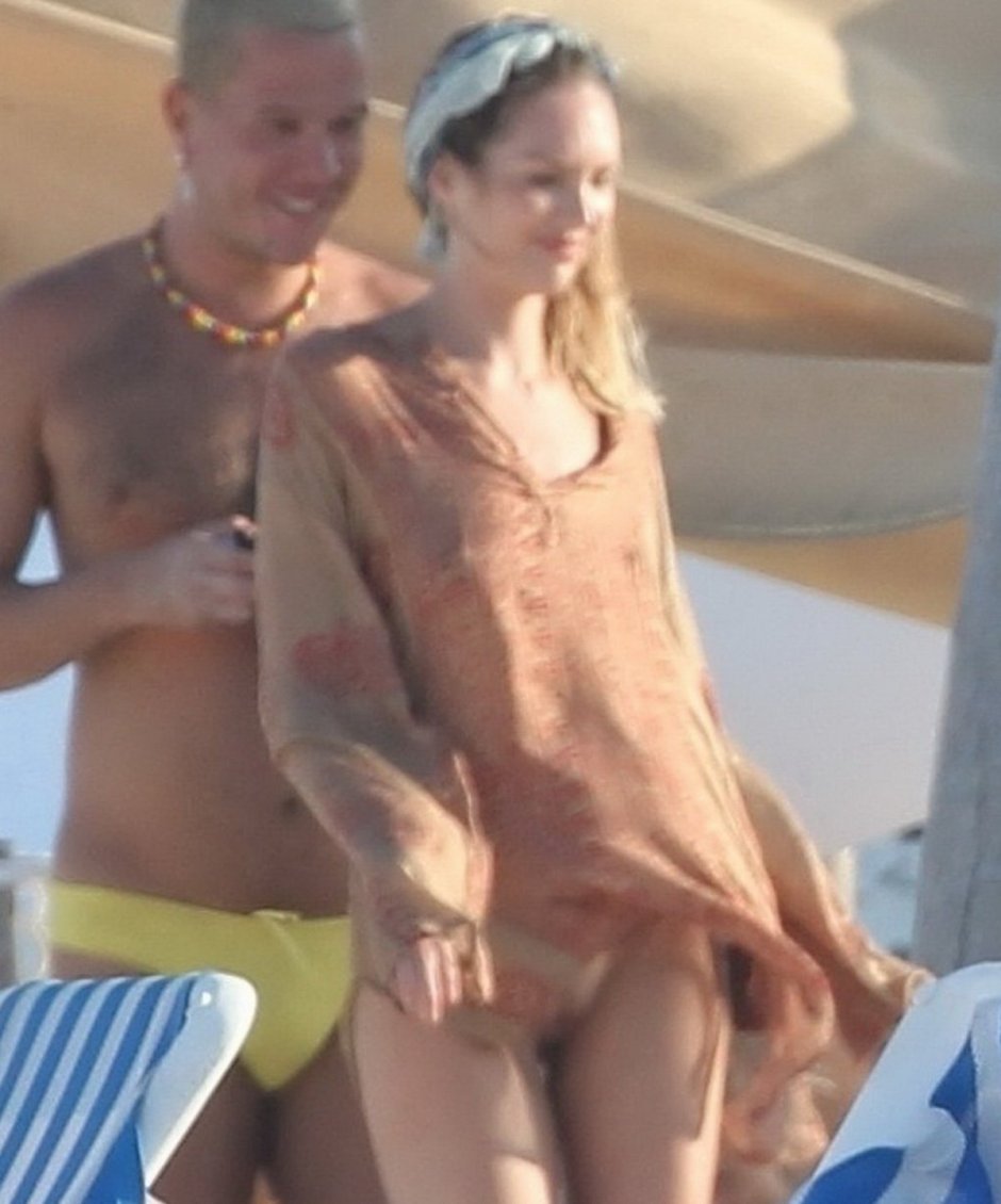 Candice Swanfolf