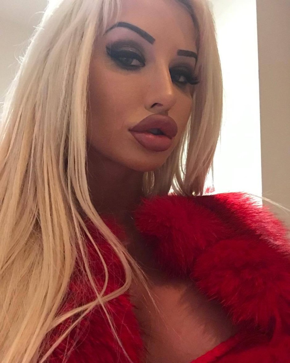 Alena Omovich Onlyfans