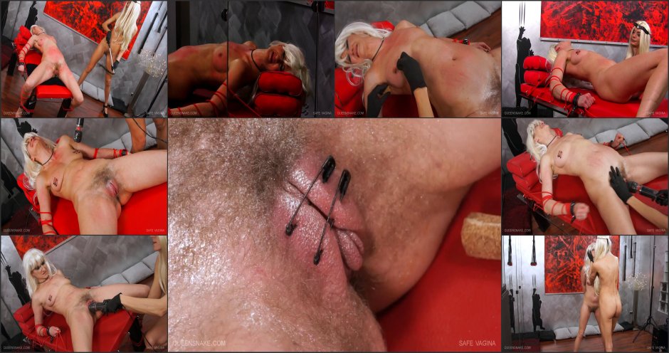 Queensnake porn actress Snow