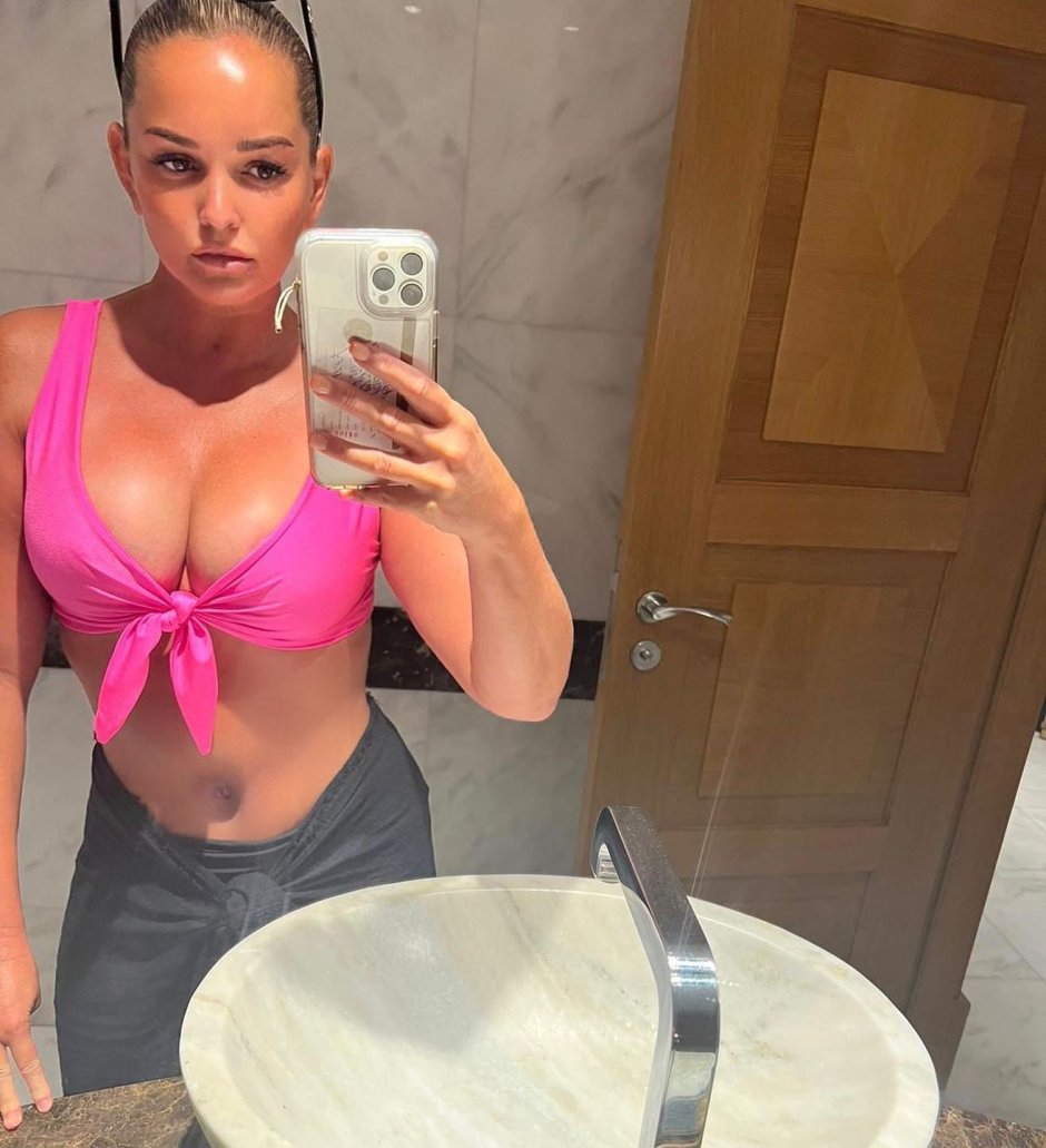 Bikini show
