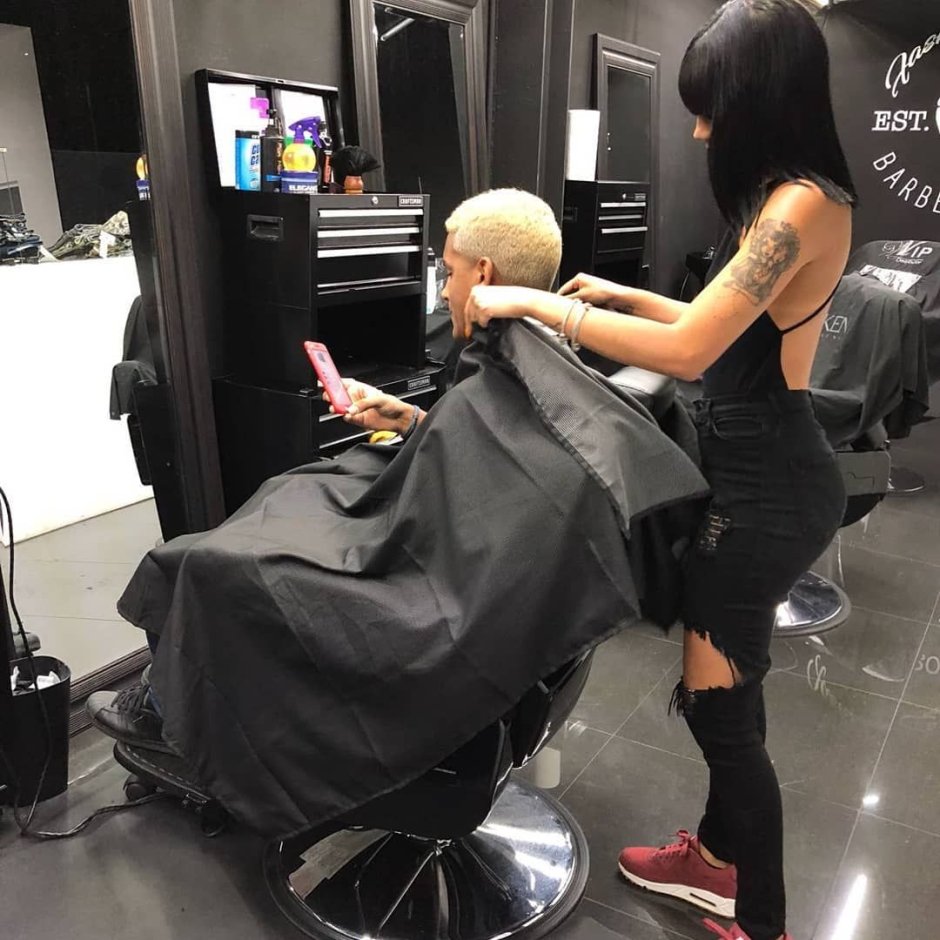 Naked hairdressers