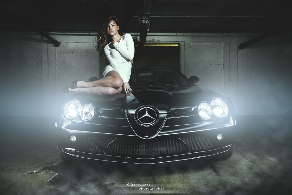 Mercedes-Benz w124 and girls