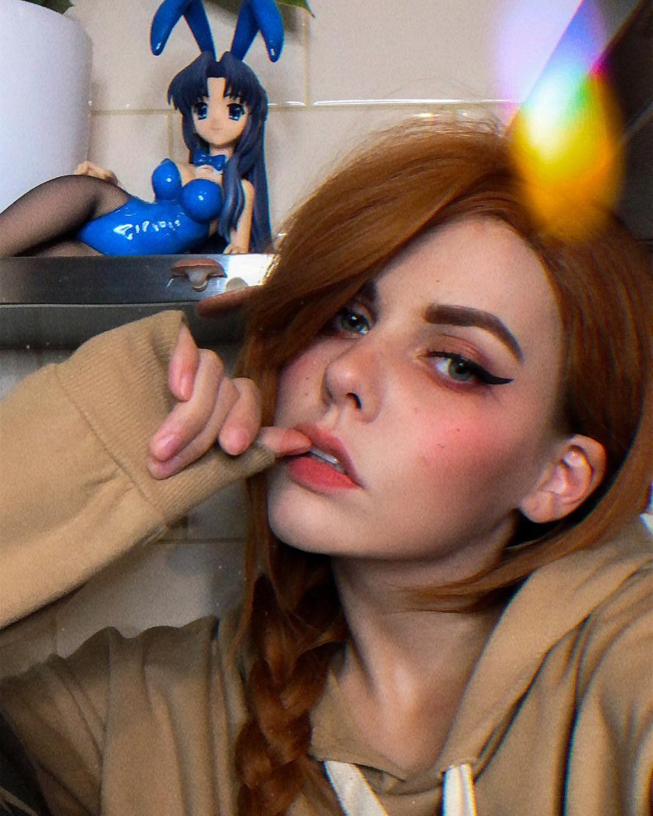 Alina Rin 18