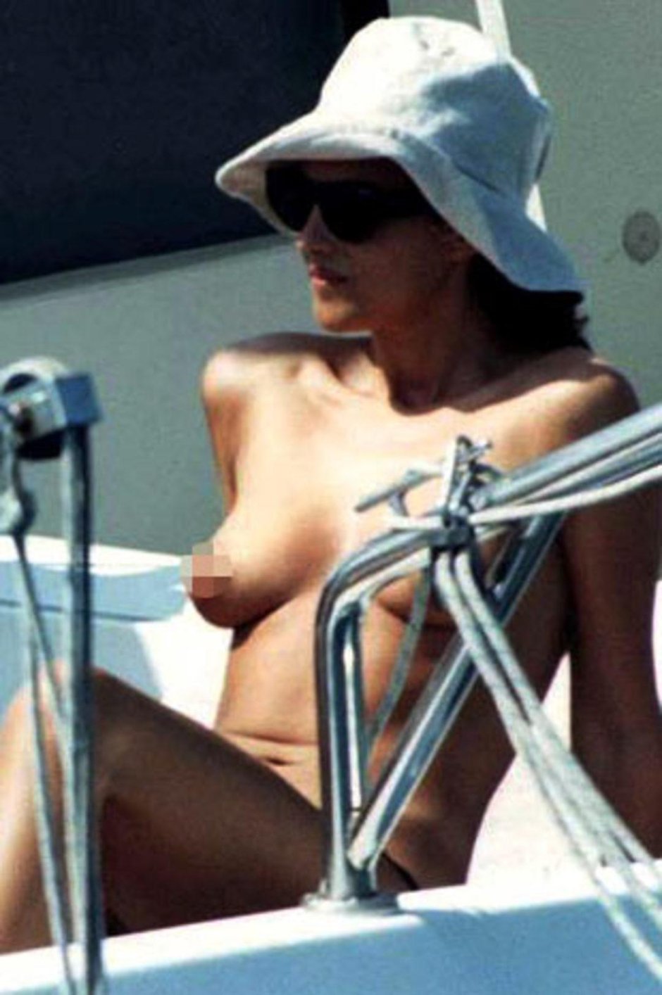 Monica Bellucci Topless
