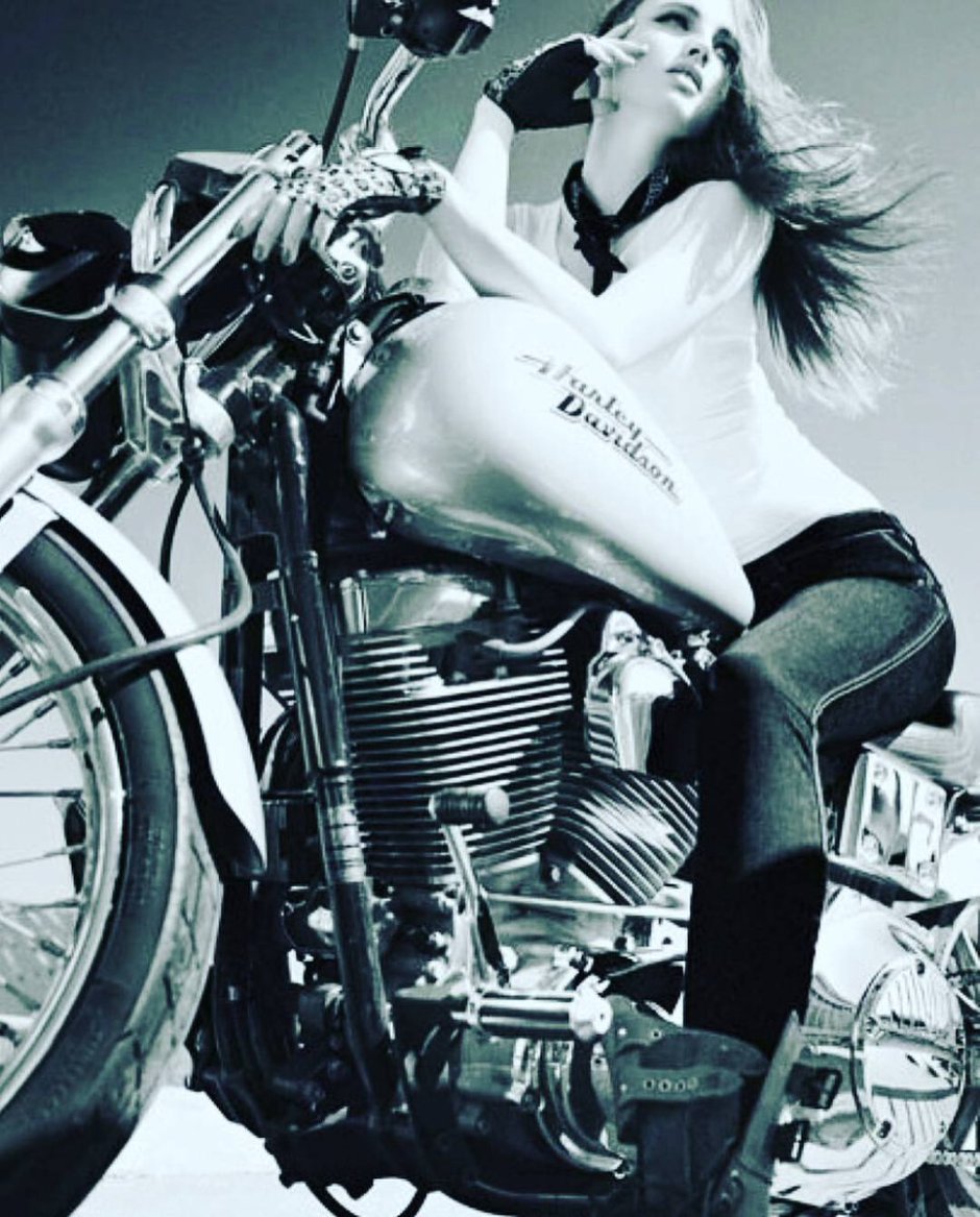Woman on v max