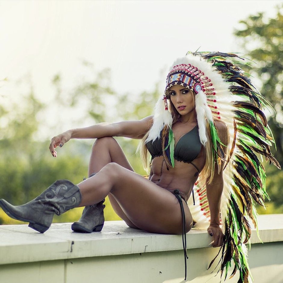 Sophia Tayur legs