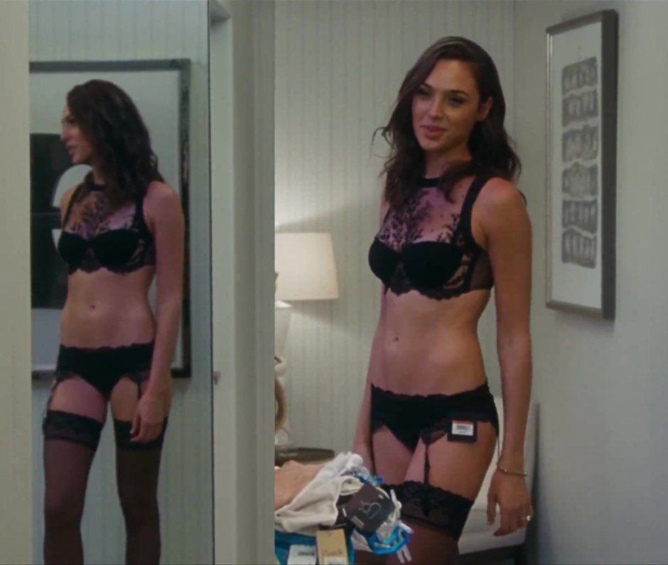 Miracle woman Gal gadot plum