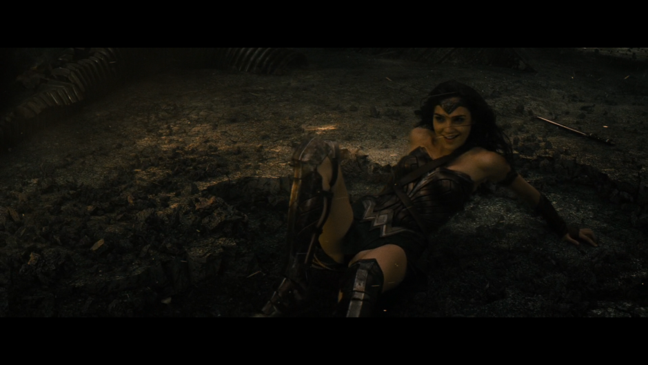 Gal Gadot spies next door