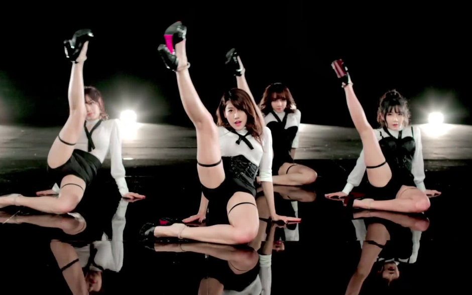 The girl dances beautifully kpop