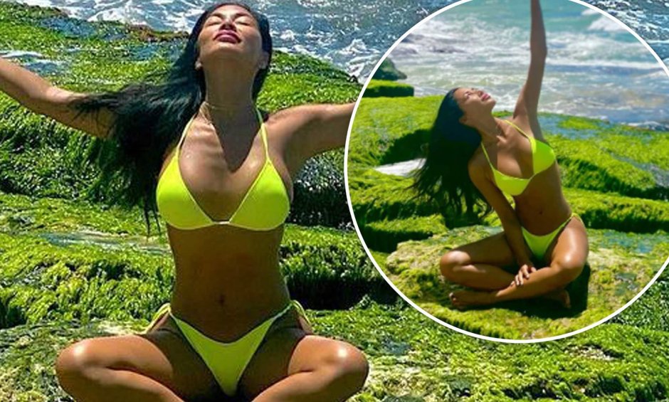 Nicole Scherzinger in Bikini 2021
