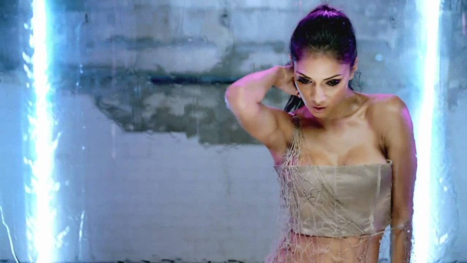 Nicole Sherzinger is hot