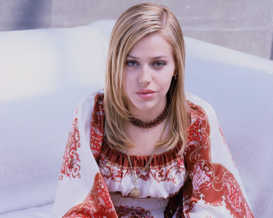 Mahandra Dolphino Hot
