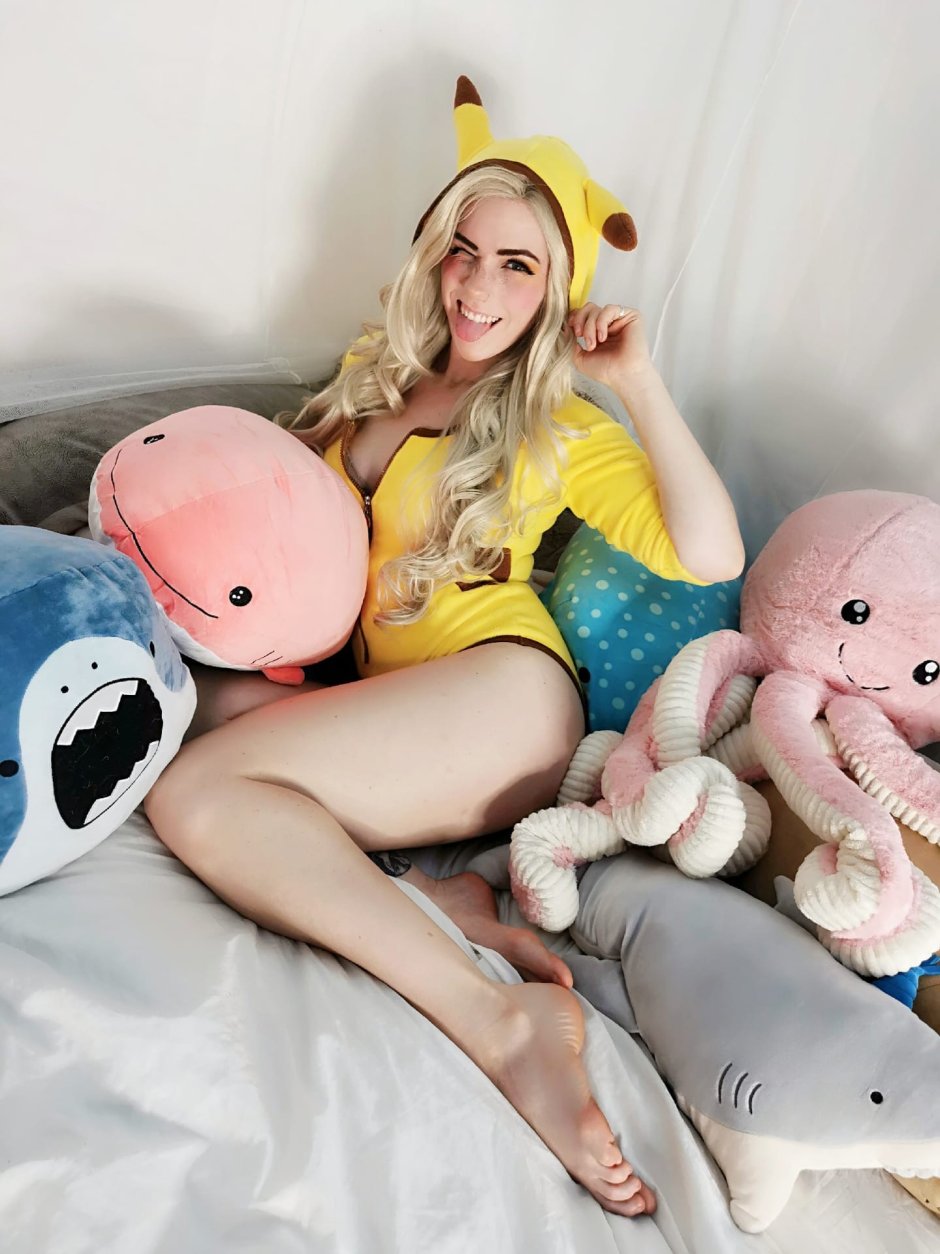 Pokemon latex cosplay
