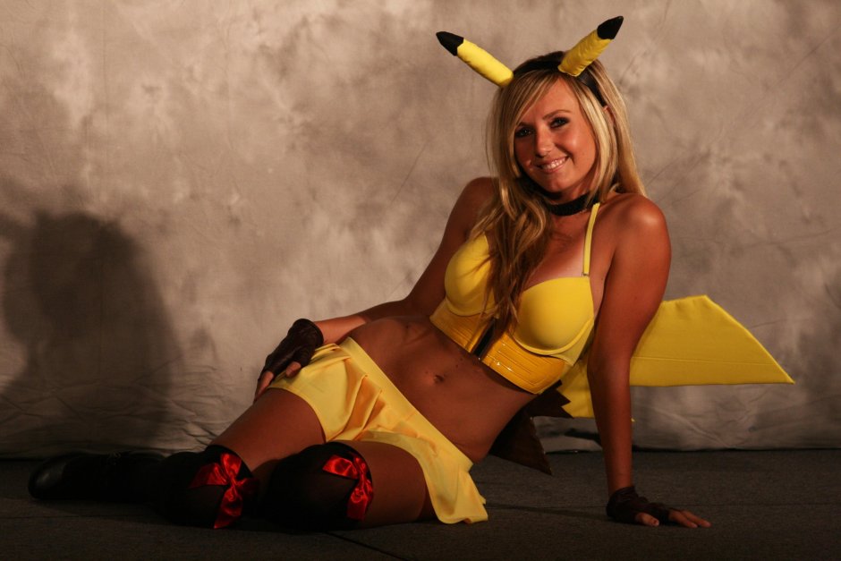 Jessica nigri pikachu