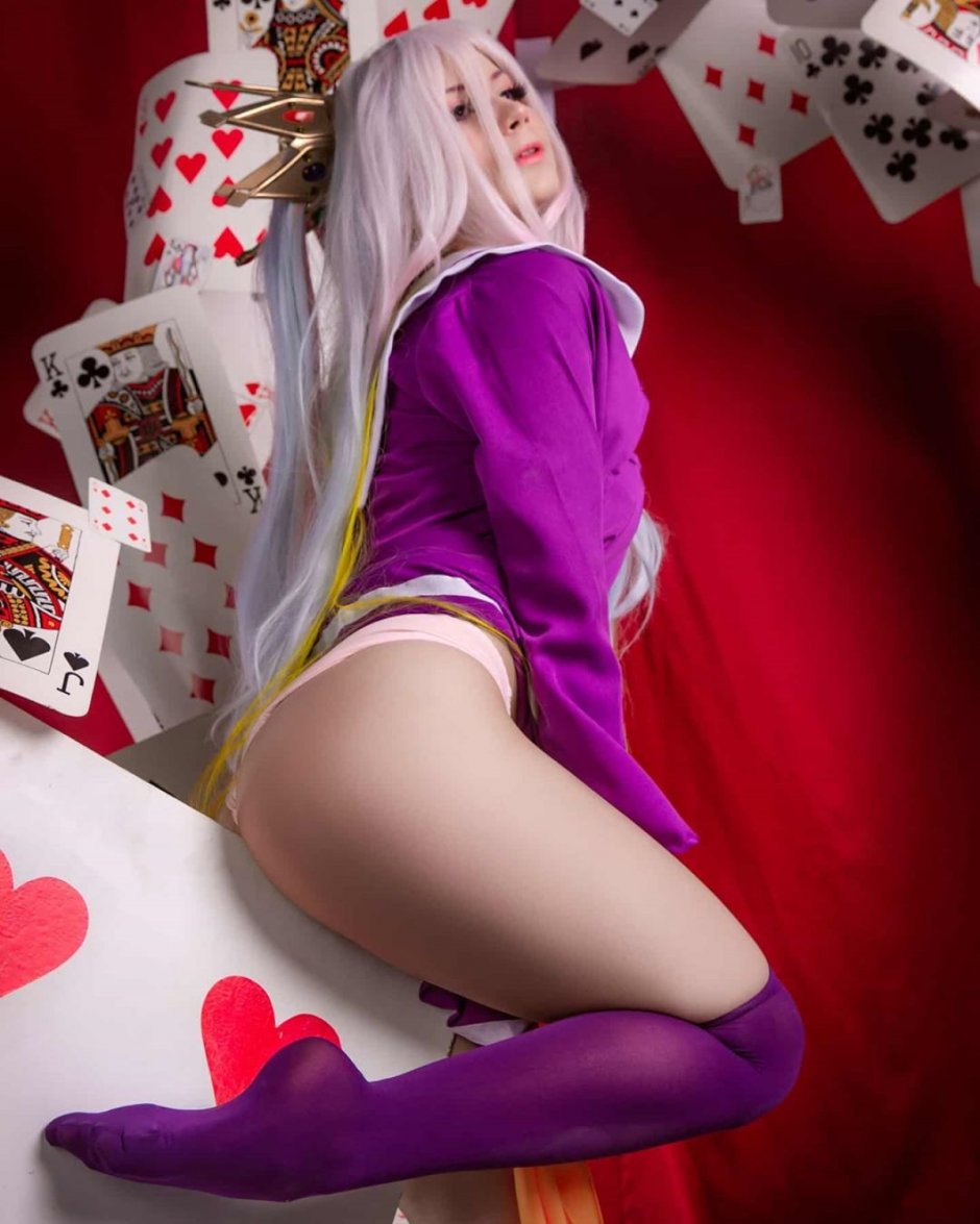 Purple Bitch, Sia Siberia Sakura and Hinata