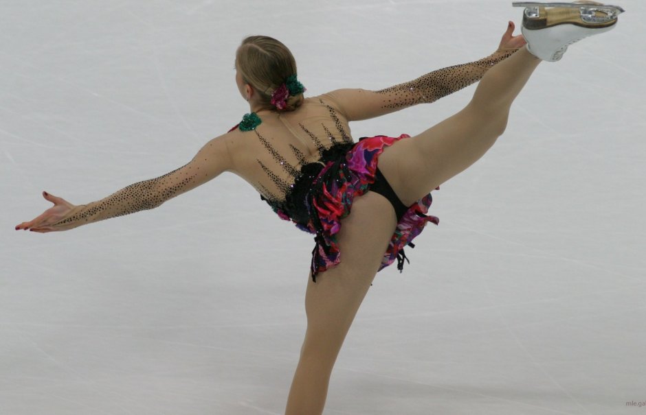 Skater Carolina Costner Nude