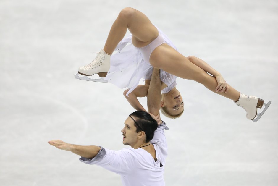 Skater Elena Berezhnaya injury