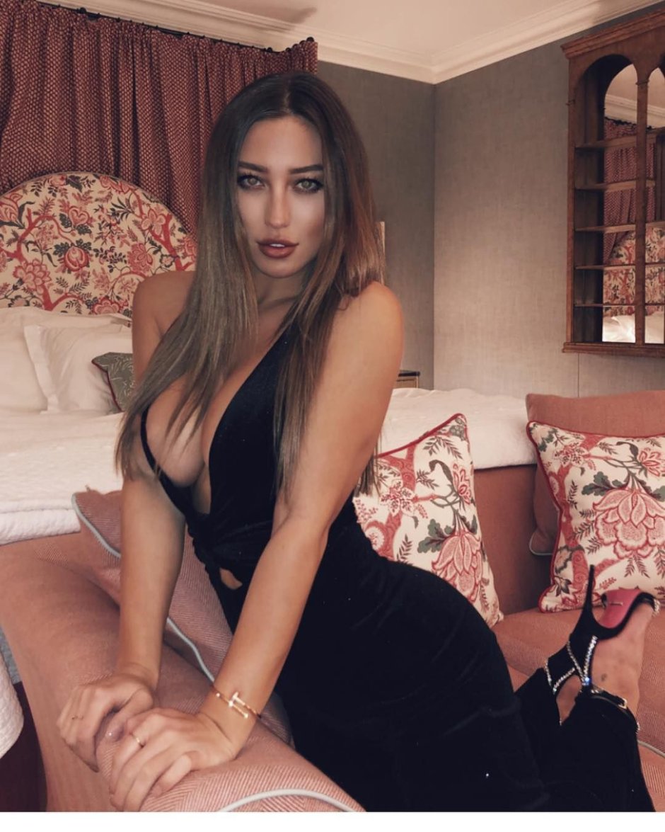 Stefani Knait is erotic