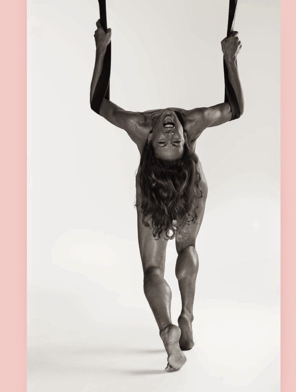 Zoe Saldana Plum 18
