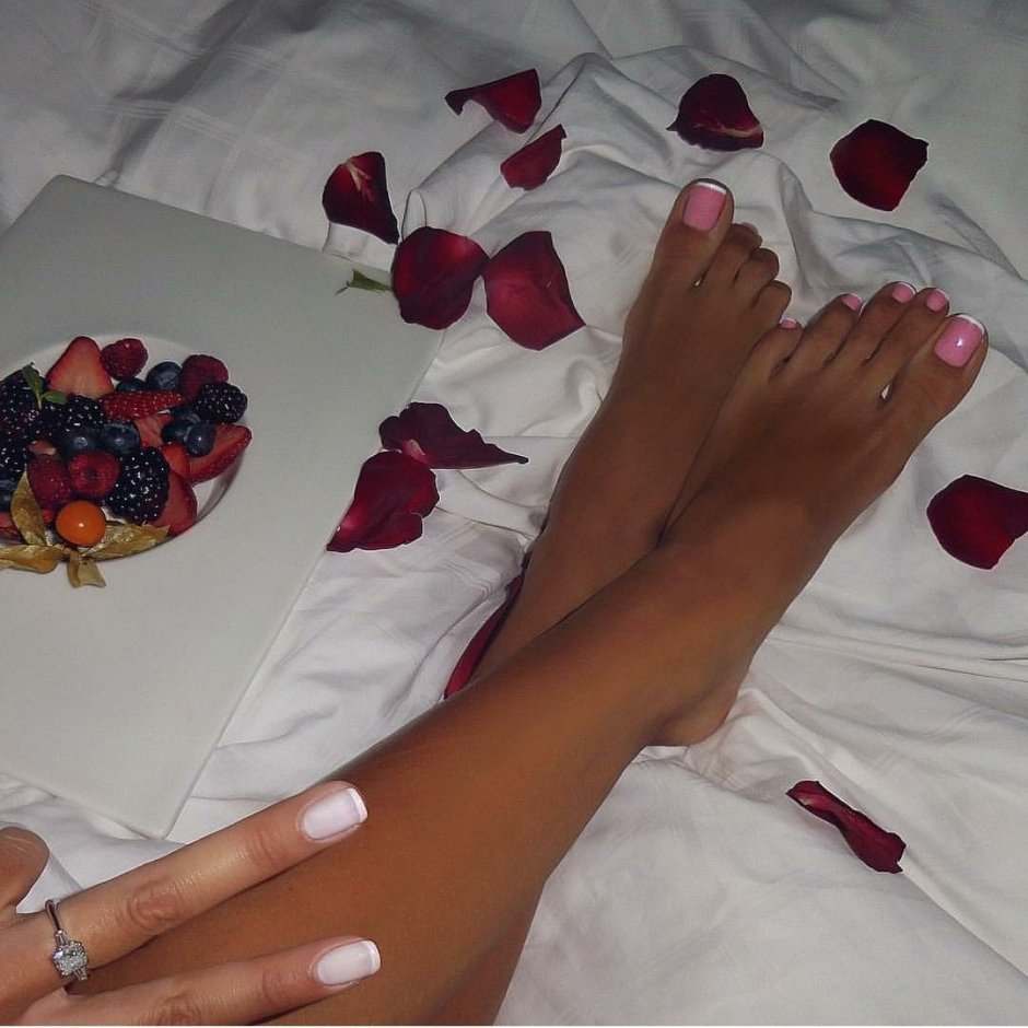 Kuzmina Feet