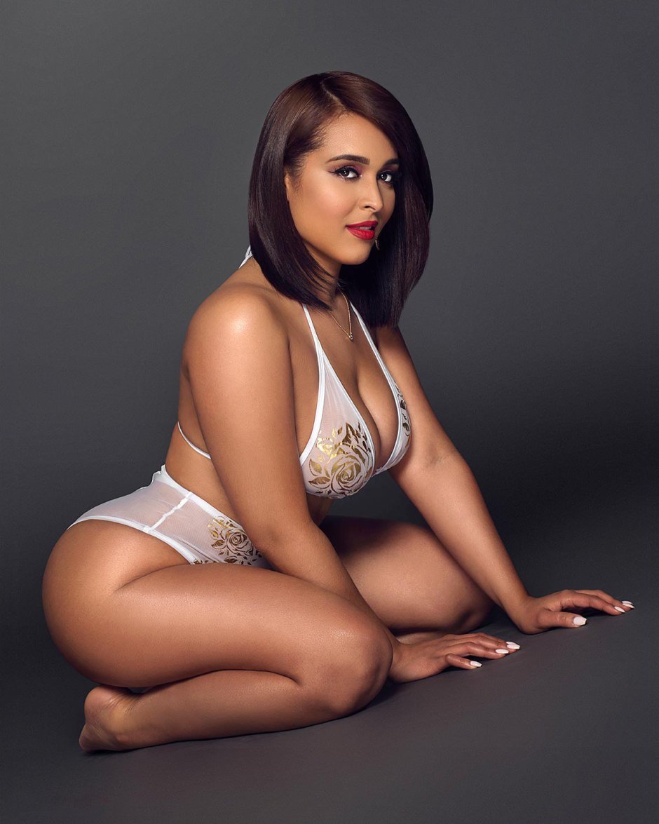 Alicia Castro Plus Saiz