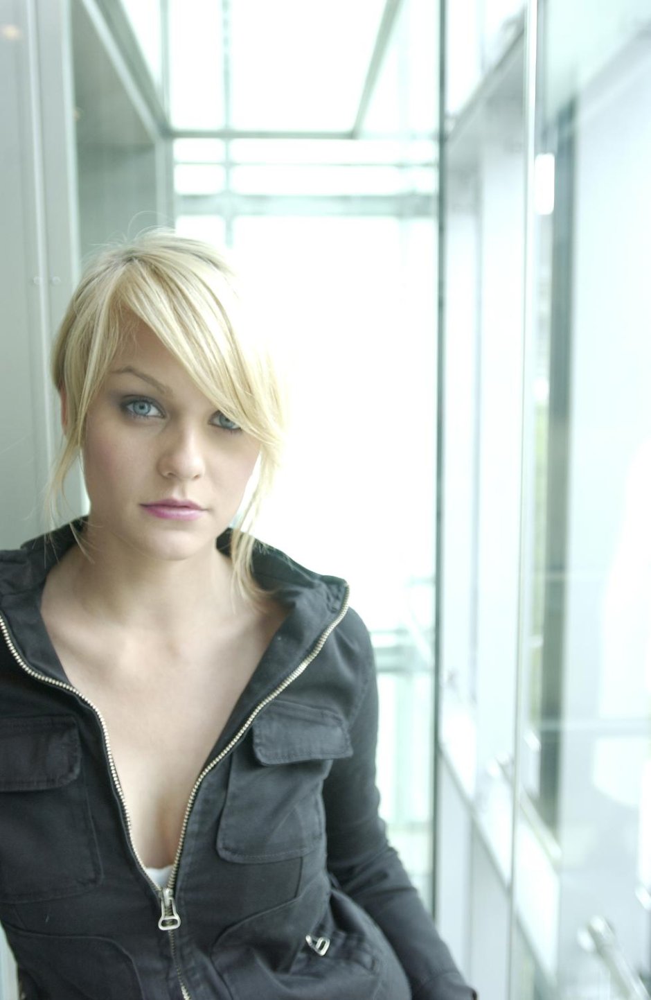 Hot photo Mirjam Weichselbraun
