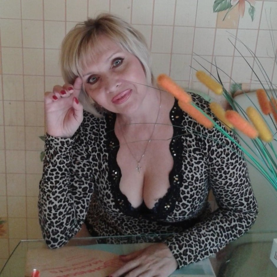 Naked women aged